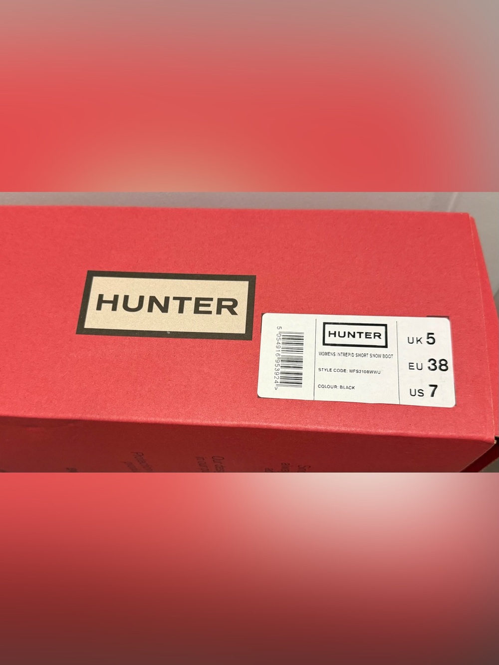 NWT Hunter Women's Intrepid Short Snow Boot
Black/Red, Size US 7 - Picture 15 of 15